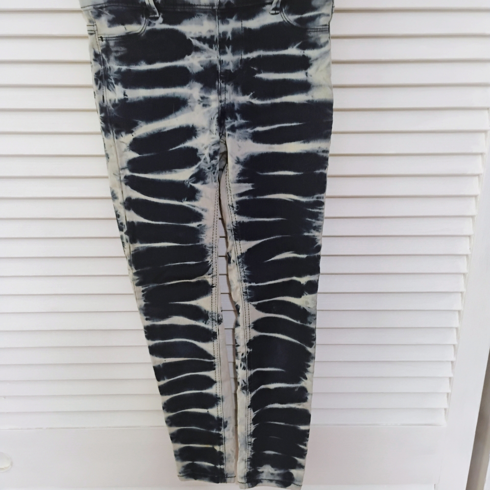 Wonder Nation Tie-Dye Patterned Jeans